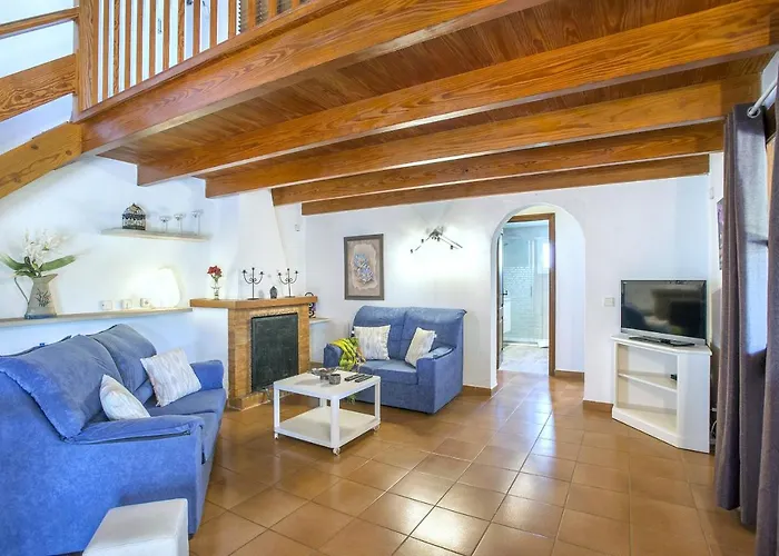 Owl El Crever - Family And Friends * Pollença