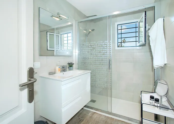 Owl El Crever - Family And Friends *