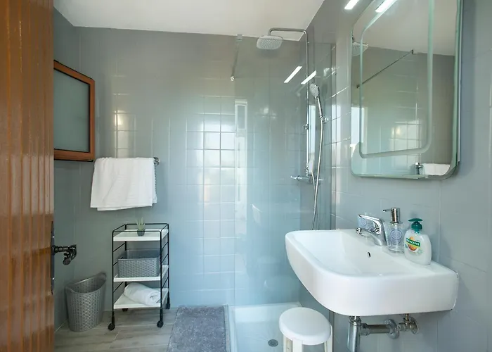 Willa Owl El Crever - Family And Friends *